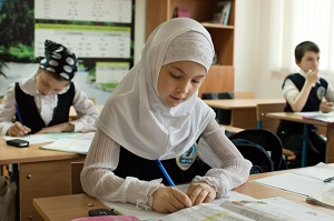 Управление мусульман согласилось с запретом хиджаба в школах (Обзор казпрессы)