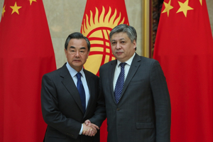 Абдылдаев: Китай поддержал предложение кыргызской стороны перевести избыточные предприятия в Кыргызстан