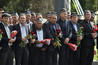 Близость к телу: как похороны Каримова стали смотринами его преемников 