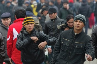 Около 60% таджикских мигрантов хотят гражданство РФ ради медстраховки