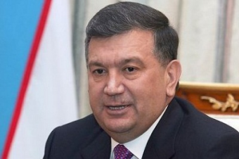Президент Узбекистана Мирзиёев отказался от торжественных проводов в аэропорту, как это было при Каримове