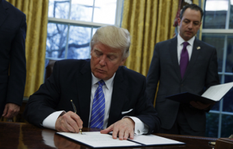 Трамп подписал указ о выходе США из Транстихоокеанского партнерства