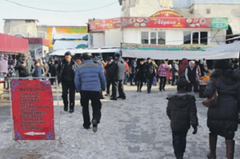 Бишкек продолжает жить за счет золотодобычи и мигрантов