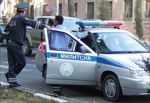 Власти Таджикистана намерены запретить бипатридам работать в милиции