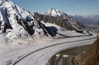 Заложники потепления: чем грозит Таджикистану и Центральной Азии таяние ледников Памира