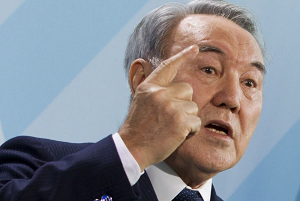 Президент Казахстана обеспокоен санкционным противостоянием России и США