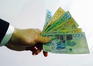 Казахстан: Выход из кризиса не сказался на зарплатах