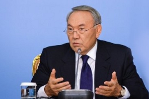 Назарбаев о переходе на латиницу: Пока продолжим использовать кириллицу