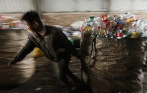 Китай перестает быть глобальной мусоркой