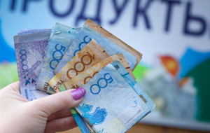 Казахстан — в лидерах по инфляции, хуже — только на Украине