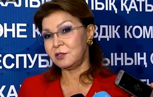Дочь Назарбаева предложила ввести общую для всех стран Центральной Азии «шелковую визу»