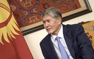 Экс-президента Киргизии окружают арестами