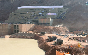 Таджикистан: Рогунская ГЭС заработает уже осенью. Но остаются вопросы и возникают новые