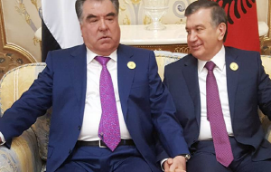 Таджикские узбеки предложили выдвинуть Рахмона и Мирзиёева на Нобелевскую премию мира