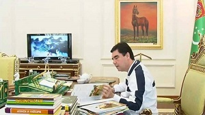 Пока президент развлекается, Туркменистан мечтает о Европе