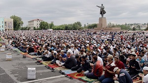 Исламизация Киргизии становится необратимой