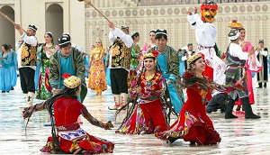  В Душанбе встретили Навруз карнавалом