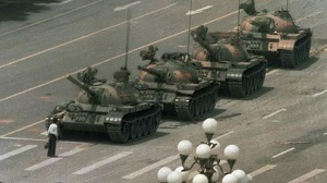 Тридцать лет назад танки вошли на площадь Тяньаньмэнь