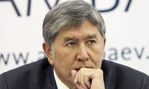 Политический кризис в Кыргызстане: Атамбаев «бежит» в Россию?