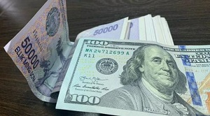 Центробанк Узбекистана отпустил доллар в свободное плавание