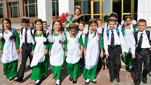 Отменивший коммунальные льготы Народный совет Туркмении обсудит ввод платы за школы