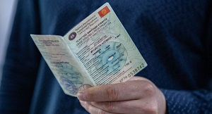 Кыргызстан. Тендер на водительские удостоверения: почему затягивается процесс? 