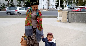 Государственных пособий в Туркменистане не хватает на минимальные нужды ребёнка