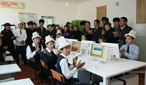 Как коррупция в Киргизии изживает среднюю школу