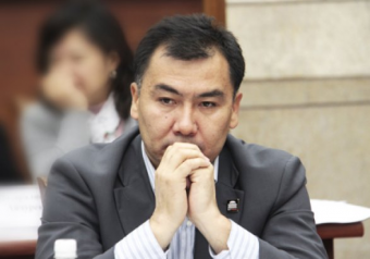 Кыргызский политик Равшан Джеенбеков водворен в СИЗО. Его обвиняют в тяжких преступлениях