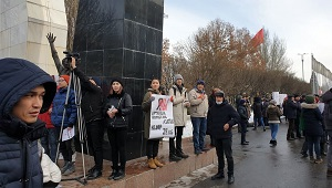 #REакция 2.0: В Киргизии борьба с коррупцией перерастает в войну против СМИ