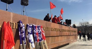 Кыргызстан. На митинге в поддержку Жапарова предложено отправить правительство в отставку