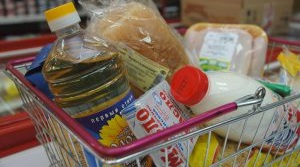 В Кыргызстане введено временное госрегулирование цен на социально значимые продукты питания