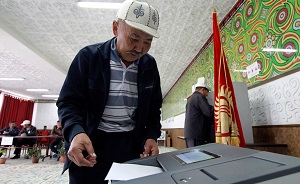 Кыргызстан: парламентские выборы решат судьбу президентских?