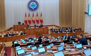 Коронавирус смешал все карты: Киргизия готовится к парламентским выборам