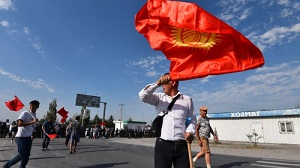 Старые политики вновь стремятся попасть в парламент Кыргызстана