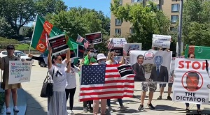 В США началась серия акций протеста против изменения Конституции Туркменистана