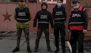 Бишкек будут защищать около 10 тыс. дружинников. К ним присоединились ветераны спецназа «Альфа» ГКНБ