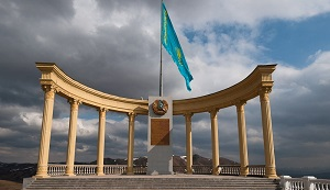 Казахстанский центр теряет управление регионами 