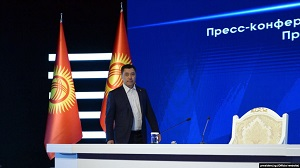 «Ханституция», или Почему Кыргызстан теперь сравнивают с авторитарными соседями