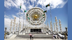 Туркменистан: голод продолжается, цены и доллар растут, власти готовятся к праздникам