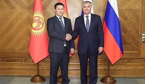 Эксперты гадают: Россия изменила политику в отношении Кыргызстана?