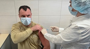 Вакцинация против коронавируса. Как обстоят дела в мире и чего ждать Кыргызстану?