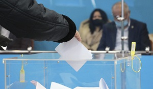 Пограничная кампания: как российские депутаты помогли выбрать парламент Казахстана