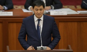 В Кыргызстане парламент одобрил новый состав правительства во главе с Улукбеком Мариповым