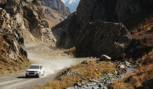 Минтранс Таджикистана недоволен состоянием региональных автодорог страны