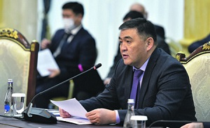Бишкек подталкивает Душанбе к компромиссу при помощи армии