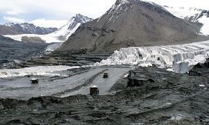 Кыргызстан. Депутаты ЖК 4 года назад сами давали разрешение Кумтору на освоение (уничтожение) ледников