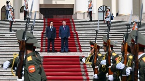 Президент Киргизии пытался договориться в Таджикистане обо всем