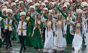 Туркменистан загнали в демографическую яму