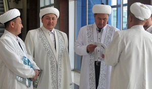 Казахстан. Справляется ли духовенство со своей миссией?